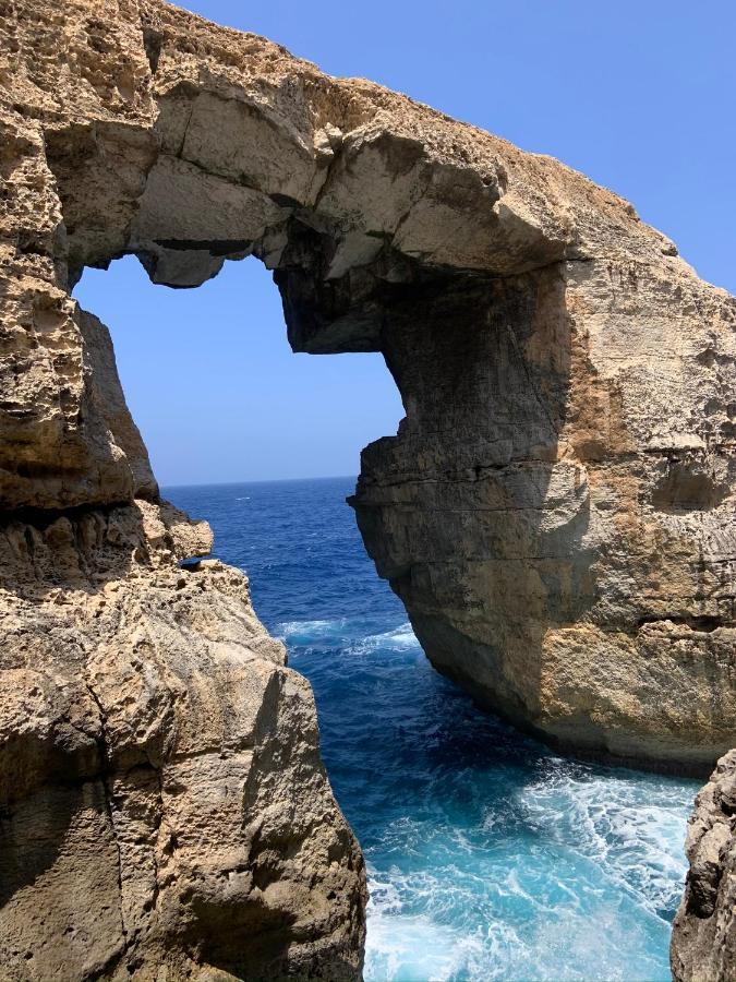 Sunrise Apt Near Beach Smarttv & Netflix Birżebbuġa Dış mekan fotoğraf