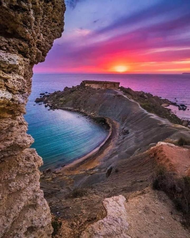 Sunrise Apt Near Beach Smarttv & Netflix Birżebbuġa Dış mekan fotoğraf