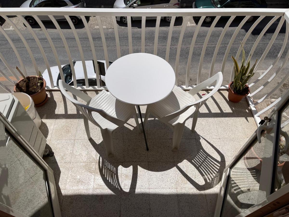 Sunrise Apt Near Beach Smarttv & Netflix Birżebbuġa Dış mekan fotoğraf